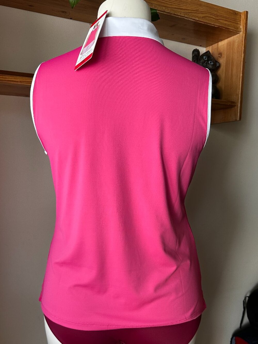 Women's S.C. Sport Golf Athletic Sleeveless Shirt Size M NWT - Picture 2 of 6